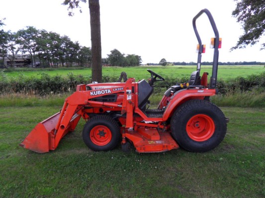 Kubota B2100 PIERŚCIENIE I TŁOKI